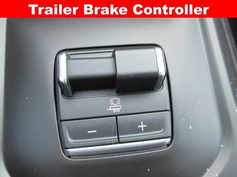 Used 2025 GMC Sierra 2500 Denali w/ Denali Reserve Package AWD/4WD image 24