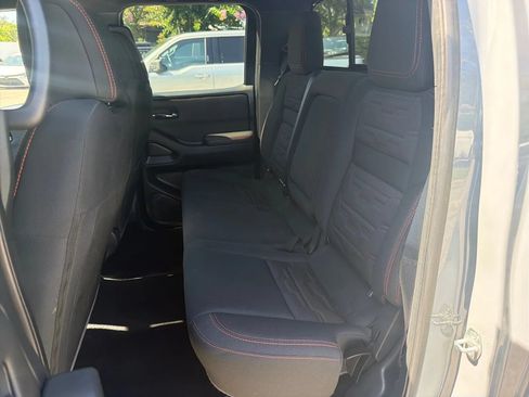 Used 2024 Nissan Frontier PRO-4X w/ Technology Package AWD/4WD image 16