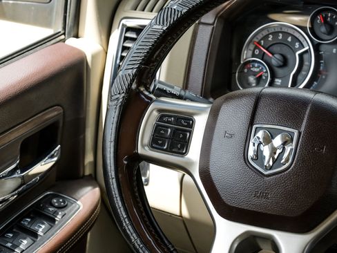 Used 2018 RAM 2500 Laramie AWD/4WD image 23