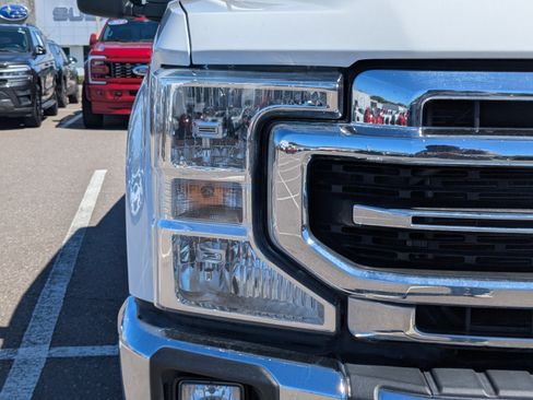 Used 2022 Ford F250 Lariat w/ Lariat Value Package image 9