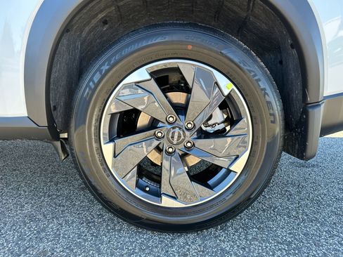 New 2026 Nissan Rogue SV image 20