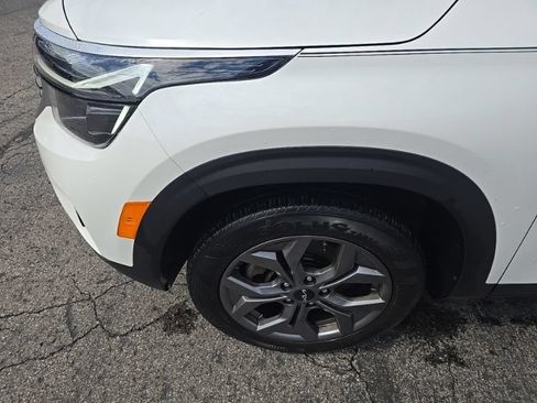 Used 2024 Kia Seltos S AWD/4WD image 10