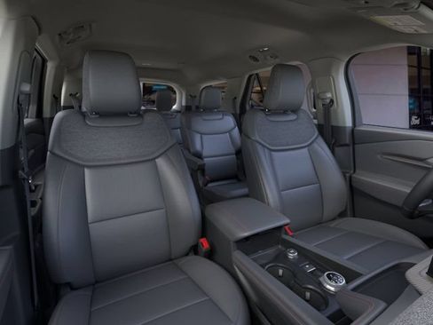 New 2026 Ford Explorer Active w/ Active Comfort Package AWD/4WD image 10