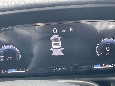 Used 2024 Jeep Wagoneer Series III image 15