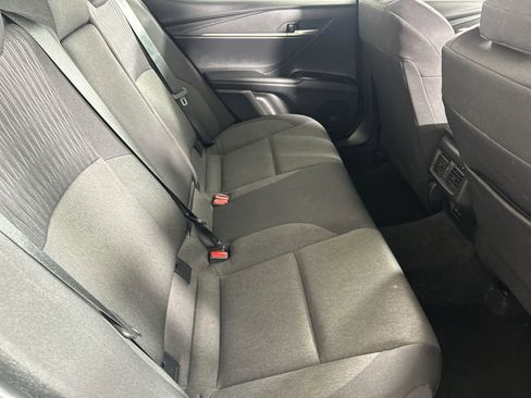 Used 2025 Toyota Camry LE image 24