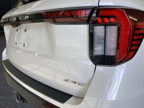 New 2026 Ford Explorer Active w/ Active Comfort Package image 31