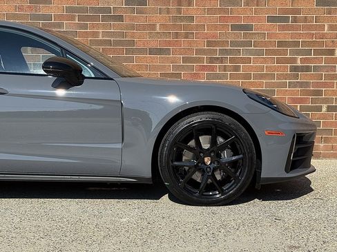 New 2025 Porsche Panamera 4 image 11