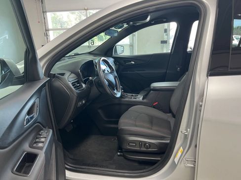 Used 2022 Chevrolet Equinox RS AWD/4WD image 16