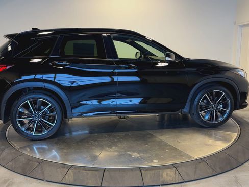 New 2025 INFINITI QX50 Sport image 9