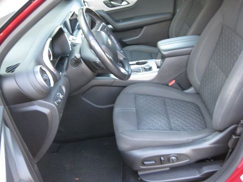 Used 2019 Chevrolet Blazer LT FWD image 13