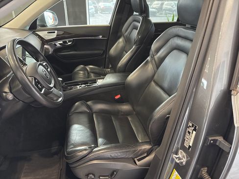 Used 2018 Volvo XC90 T6 Momentum w/ Convenience Package image 17