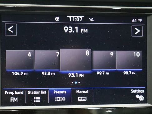 Used 2024 Volkswagen Jetta SE image 33