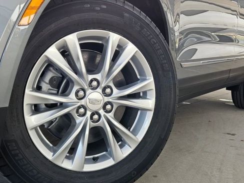 New 2026 Cadillac XT5 Luxury w/ LPO, Floor Liner Package image 8