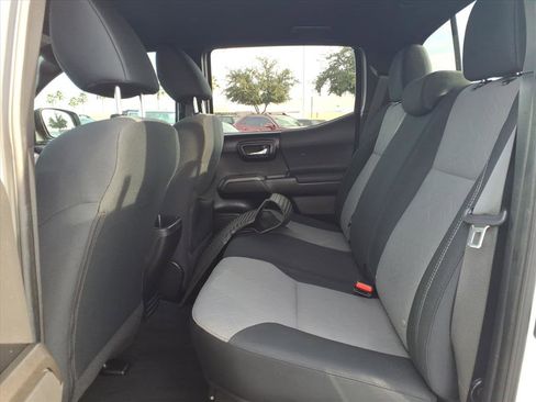 Certified 2022 Toyota Tacoma TRD Sport w/ Technology Package image 10