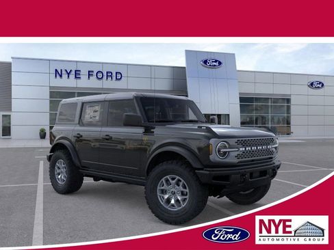 New 2025 Ford Bronco Badlands image 1