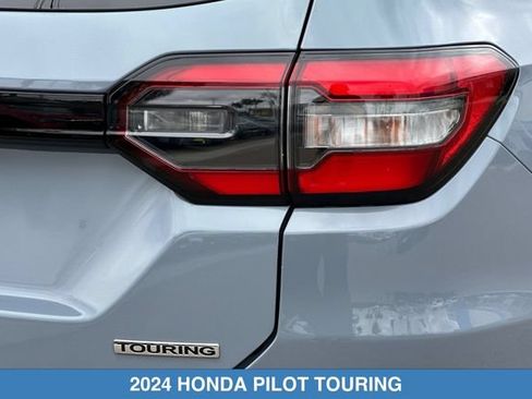 Certified 2024 Honda Pilot Touring image 31