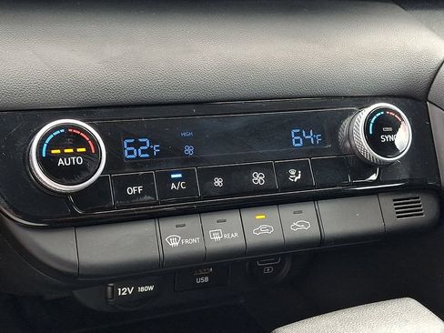 Certified 2023 Hyundai Elantra SEL FWD image 16