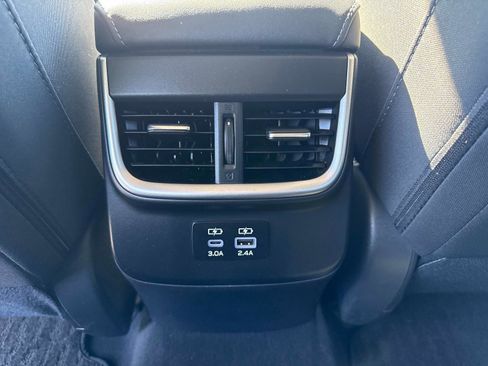 Used 2024 Subaru Outback Premium image 19