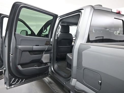 New 2026 Ford F350 Lariat w/ Black Appearance Package AWD/4WD image 20