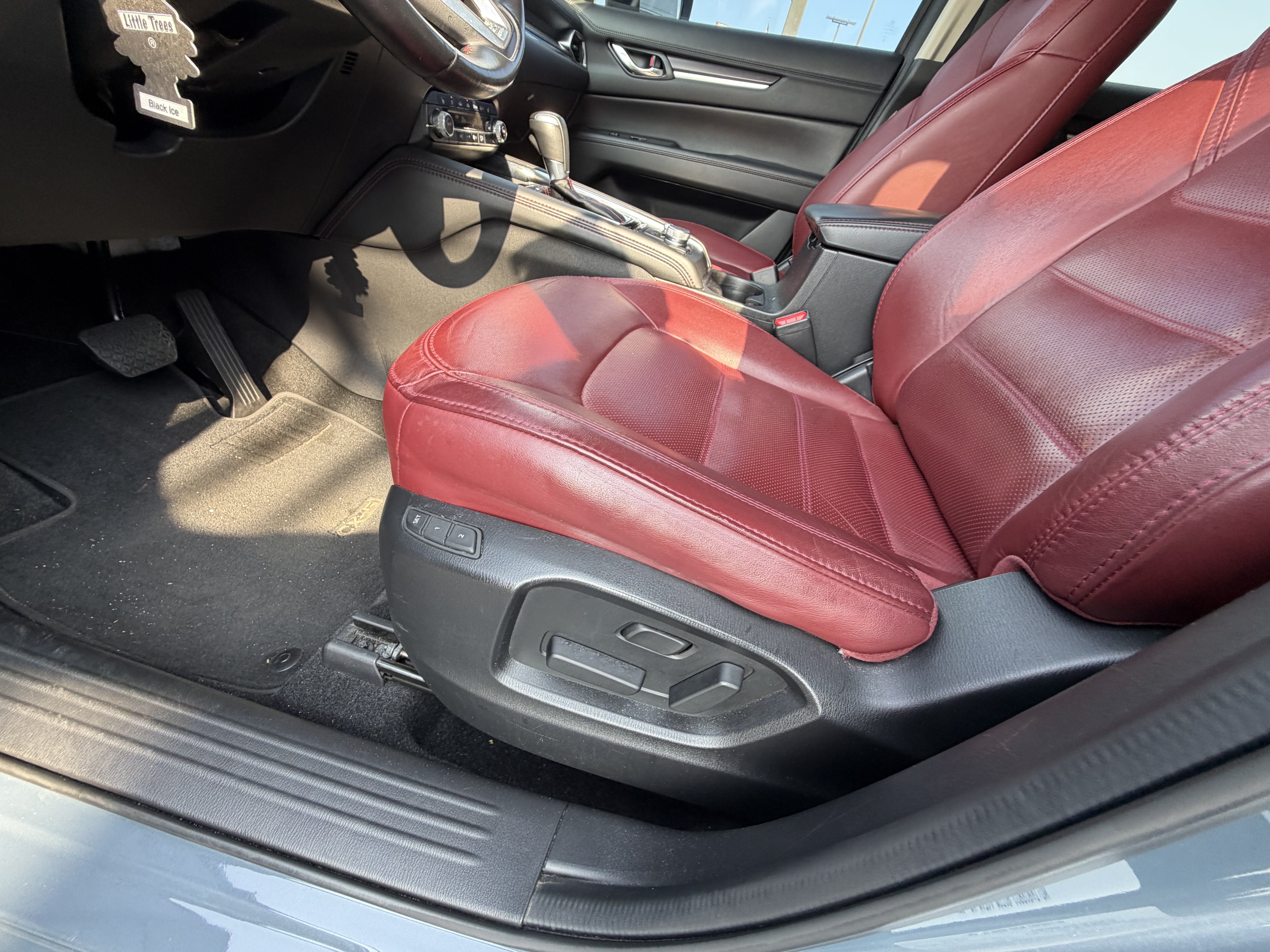 Used 2021 MAZDA CX-5 Carbon Edition FWD image 12