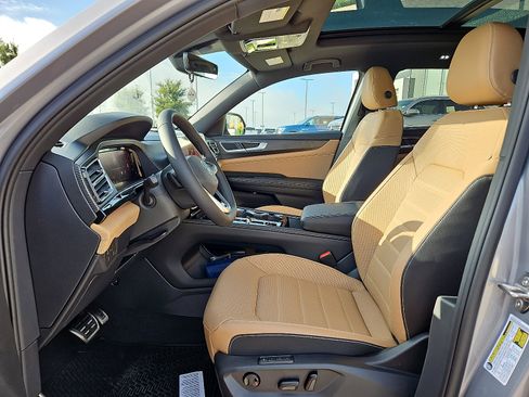 New 2026 Volkswagen Atlas Cross Sport SEL R-Line image 11