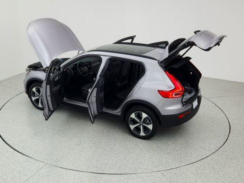 New 2026 Volvo XC40 B5 Plus w/ Protection Package Premier image 40