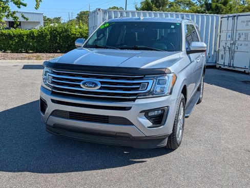 Used 2020 Ford Expedition XLT w/ Equipment Group 202A RWD image 7