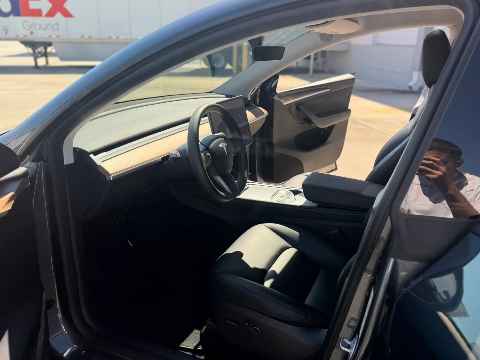 Used 2023 Tesla Model Y Long Range AWD/4WD image 16