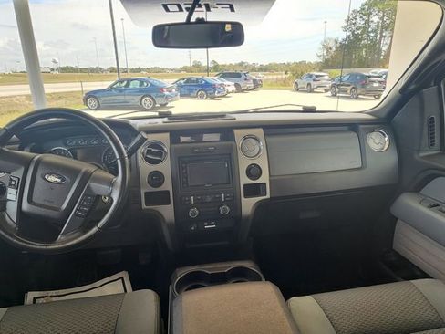 Used 2011 Ford F150 XLT w/ XLT Chrome Pkg image 17