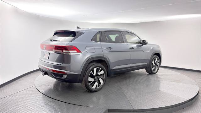 Used 2024 Volkswagen Atlas Cross Sport SE FWD image 7
