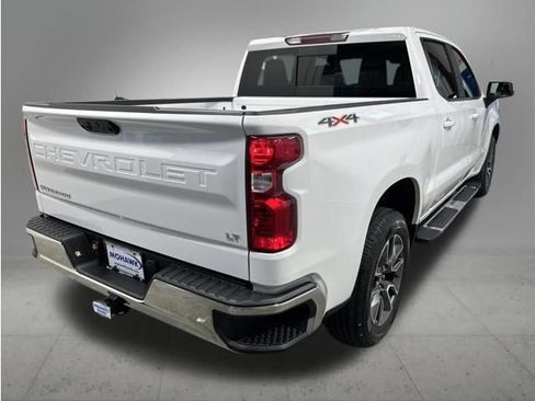 Used 2024 Chevrolet Silverado 1500 LT w/ Leather Package AWD/4WD image 5