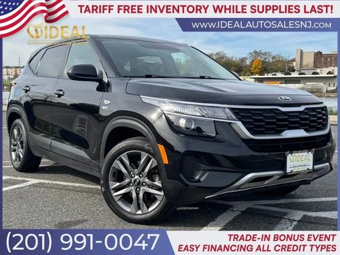 Used 2021 Kia Seltos LX image 1