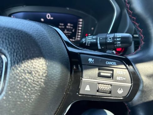 Used 2025 Honda Pilot Black Edition image 30
