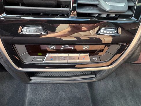 Used 2020 BMW X5 M50i w/ Executive Package AWD/4WD image 41
