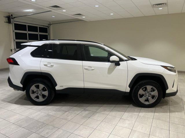 Used 2023 Toyota RAV4 LE AWD/4WD image 6