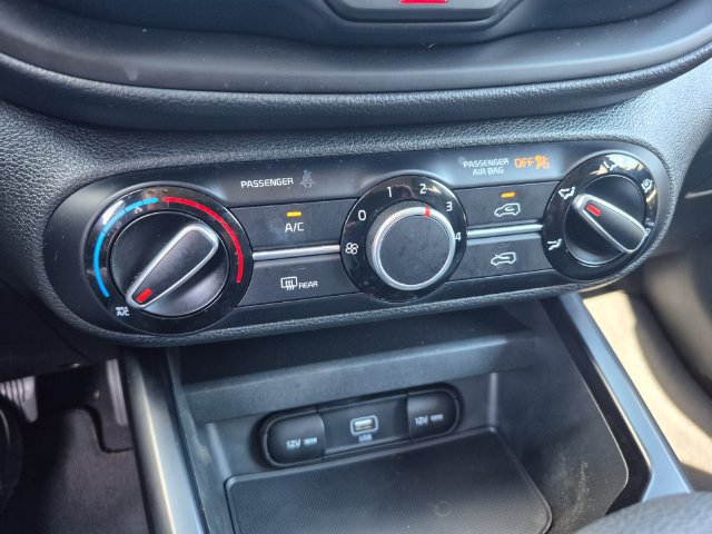 Certified 2022 Kia Soul LX FWD image 16