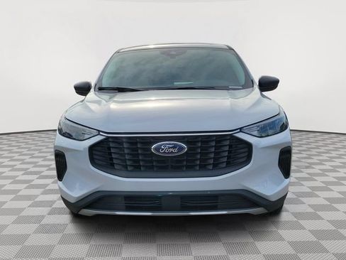 Certified 2026 Ford Escape Active w/ Cold Weather Package FWD image 8