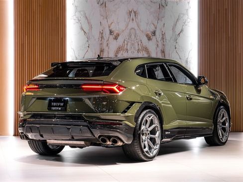 Used 2023 Lamborghini Urus Performante AWD/4WD image 3
