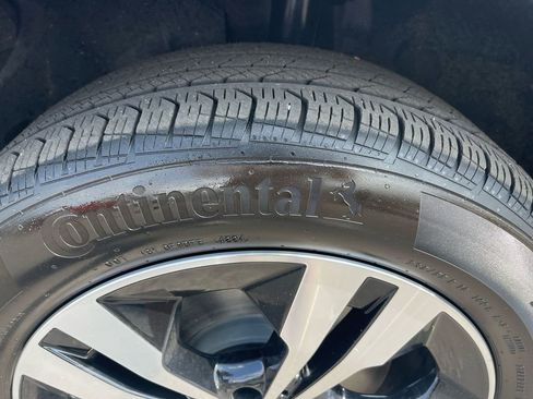 Used 2025 Mercedes-Benz GLA 250 image 32