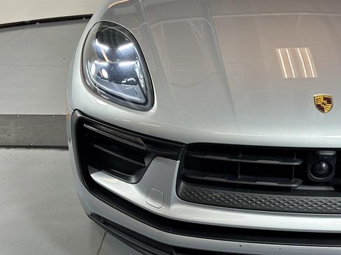 Used 2024 Porsche Macan image 27