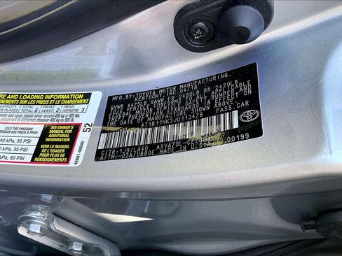 Used 2018 Toyota Camry XLE image 29