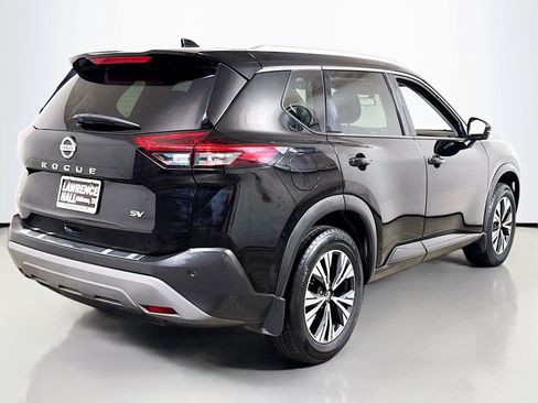 Used 2021 Nissan Rogue SV w/ Premium Package FWD image 4