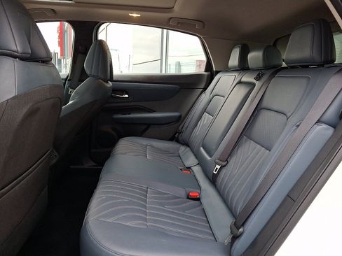 Certified 2024 Nissan Ariya AWD image 9