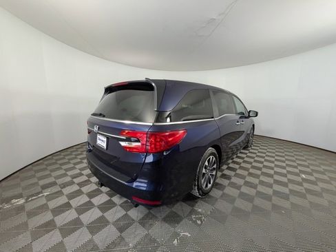 Used 2023 Honda Odyssey EX-L image 3