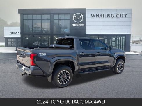 Used 2024 Toyota Tacoma TRD Sport w/ TRD Sport Premium Package AWD/4WD image 8