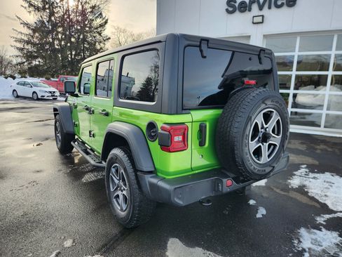 Used 2018 Jeep Wrangler Unlimited Sport S image 9