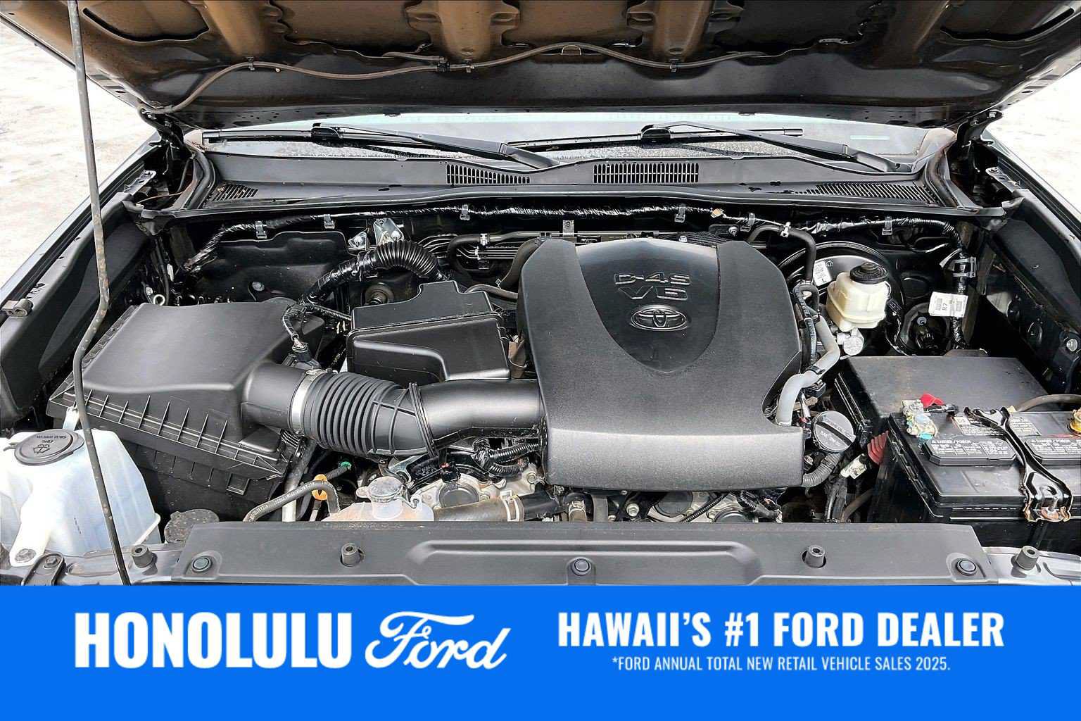 Used 2020 Toyota Tacoma TRD Off-Road w/ Technology Package RWD image 9