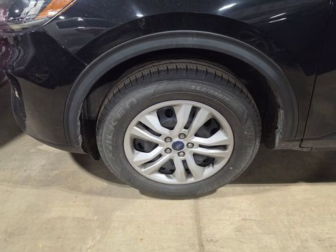 Used 2021 Ford Escape S AWD/4WD image 3