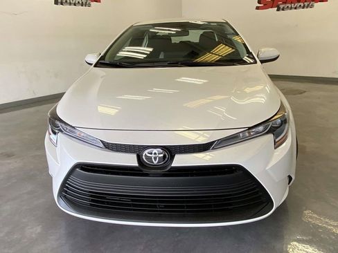 Used 2026 Toyota Corolla LE image 8