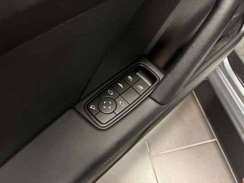 Used 2026 Porsche 911 Carrera RWD image 13